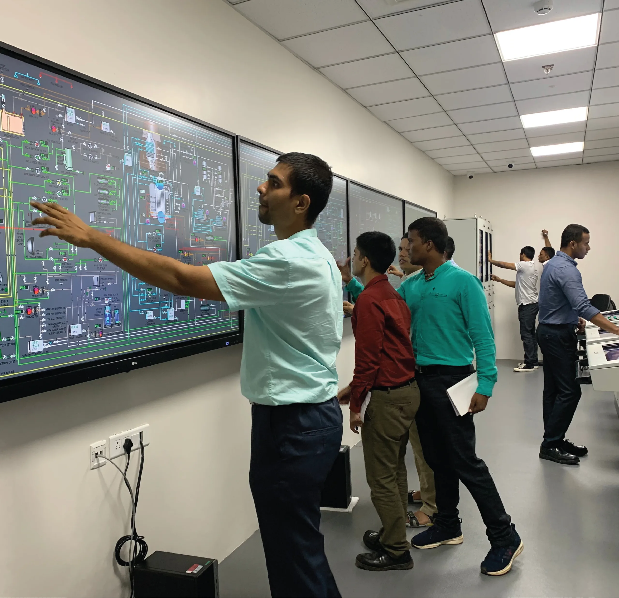 Advanced simulation technology
